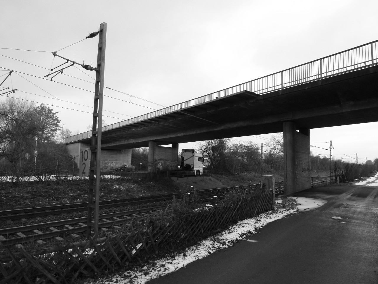 B 8, Instandsetzung der Unterführung der DB bei Bischofsheim