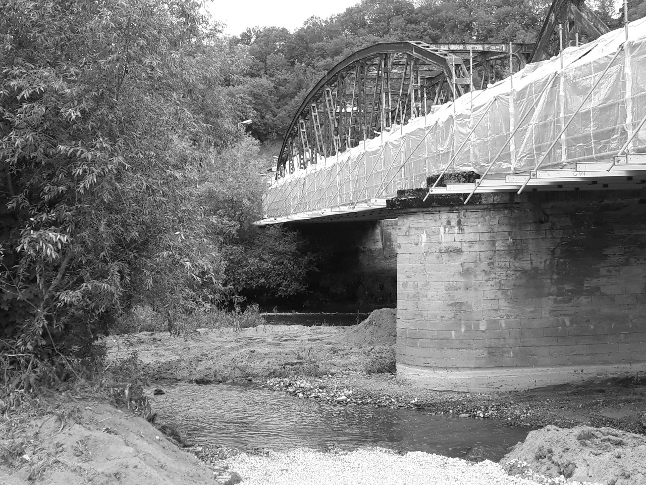 Denkmalgerechte Instandsetzung der Carl-Alexander-Brücke über die Saale in Dorndorf-Steudnitz Denkmalgerechte Instandsetzung der Carl-Alexander-Brücke über die Saale in Dorndorf-Steudnitz