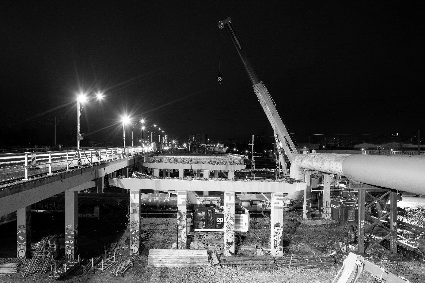 Verkehrsknoten Berlin-Marzahn - Landsberger Allee / Märkische Allee (B 158) / über Gleise der DB AG Verkehrsknoten Berlin-Marzahn - Landsberger Allee / Märkische Allee (B 158) / über Gleise der DB AG