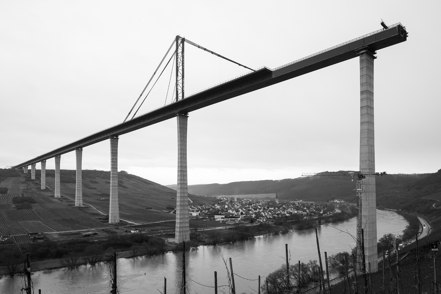 Talbrücke über die Mosel bei Ürzig (Hochmoselbrücke)