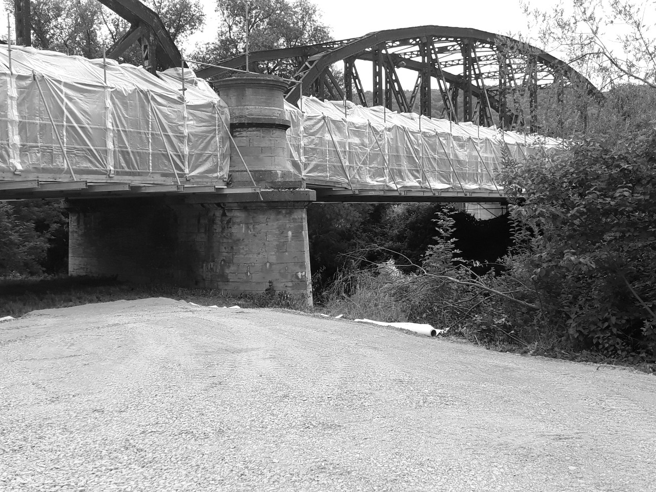 Denkmalgerechte Instandsetzung der Carl-Alexander-Brücke über die Saale in Dorndorf-Steudnitz Denkmalgerechte Instandsetzung der Carl-Alexander-Brücke über die Saale in Dorndorf-Steudnitz