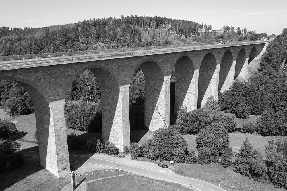 Talbrücke über die Weiße Elster im Zuge der BAB A 72 bei Pirk