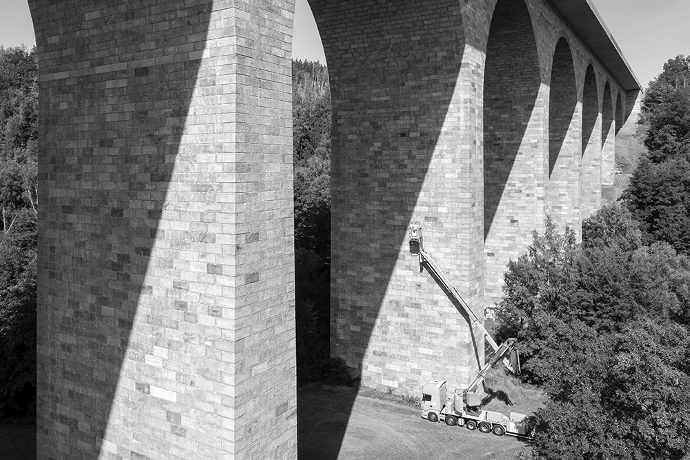 Talbrücke über die Weiße Elster im Zuge der BAB A 72 bei Pirk