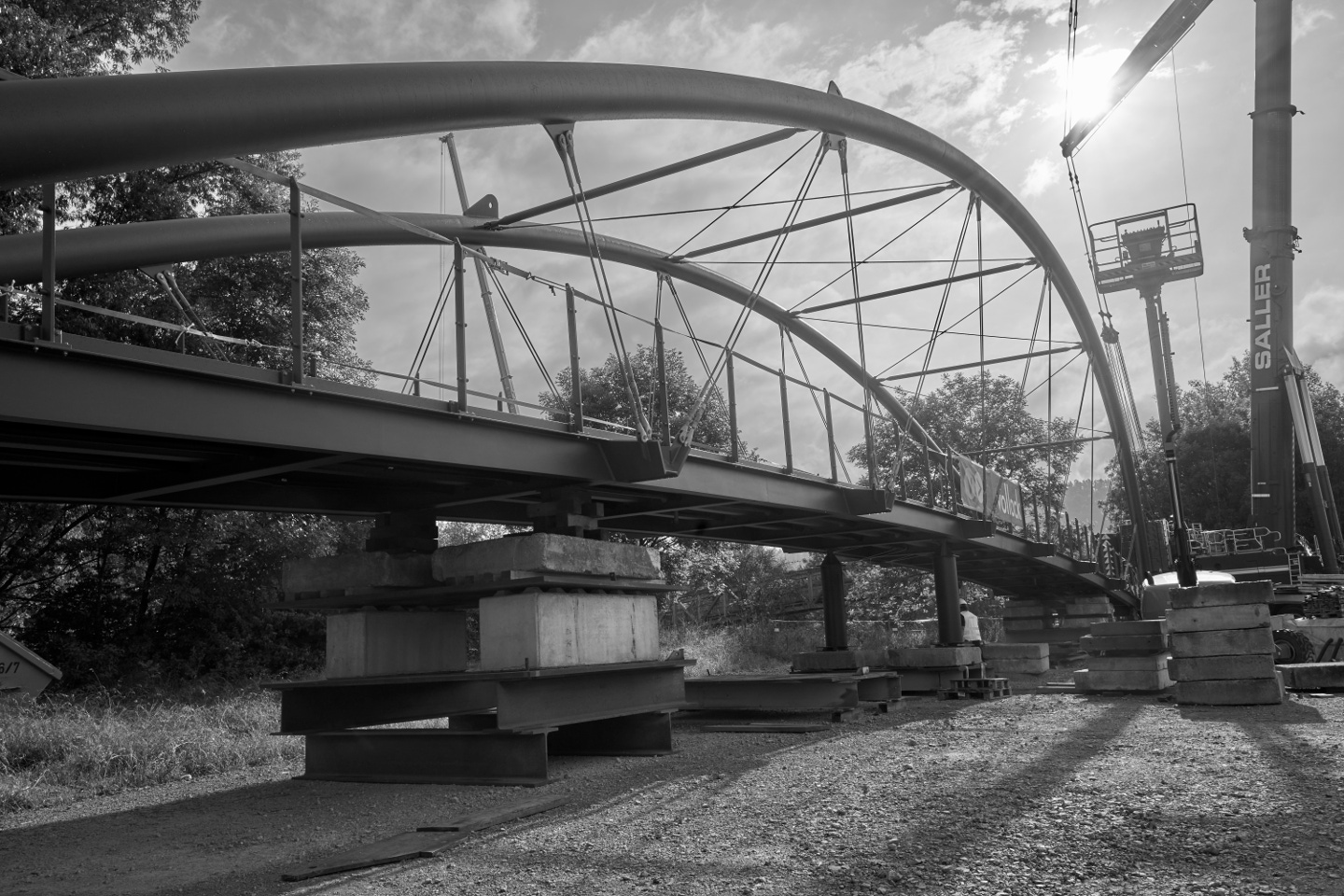 Ersatzneubau der Radfahrer-/Fußgängerbrücke im Zuge des Werratalradweges bei Unterrieden/Witzenhausen Ersatzneubau der Radfahrer-/Fußgängerbrücke im Zuge des Werratalradweges bei Unterrieden/Witzenhausen