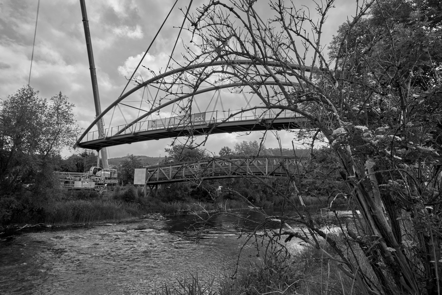 Ersatzneubau der Radfahrer-/Fußgängerbrücke im Zuge des Werratalradweges bei Unterrieden/Witzenhausen Ersatzneubau der Radfahrer-/Fußgängerbrücke im Zuge des Werratalradweges bei Unterrieden/Witzenhausen